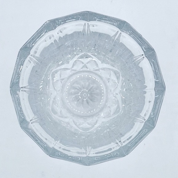 Very Pretty Crystal Vase, Excellent‎ Condition. - Picture 3 of 9